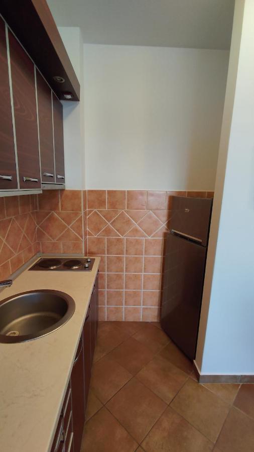 Rakocevic Apartments Petrovac Ngoại thất bức ảnh