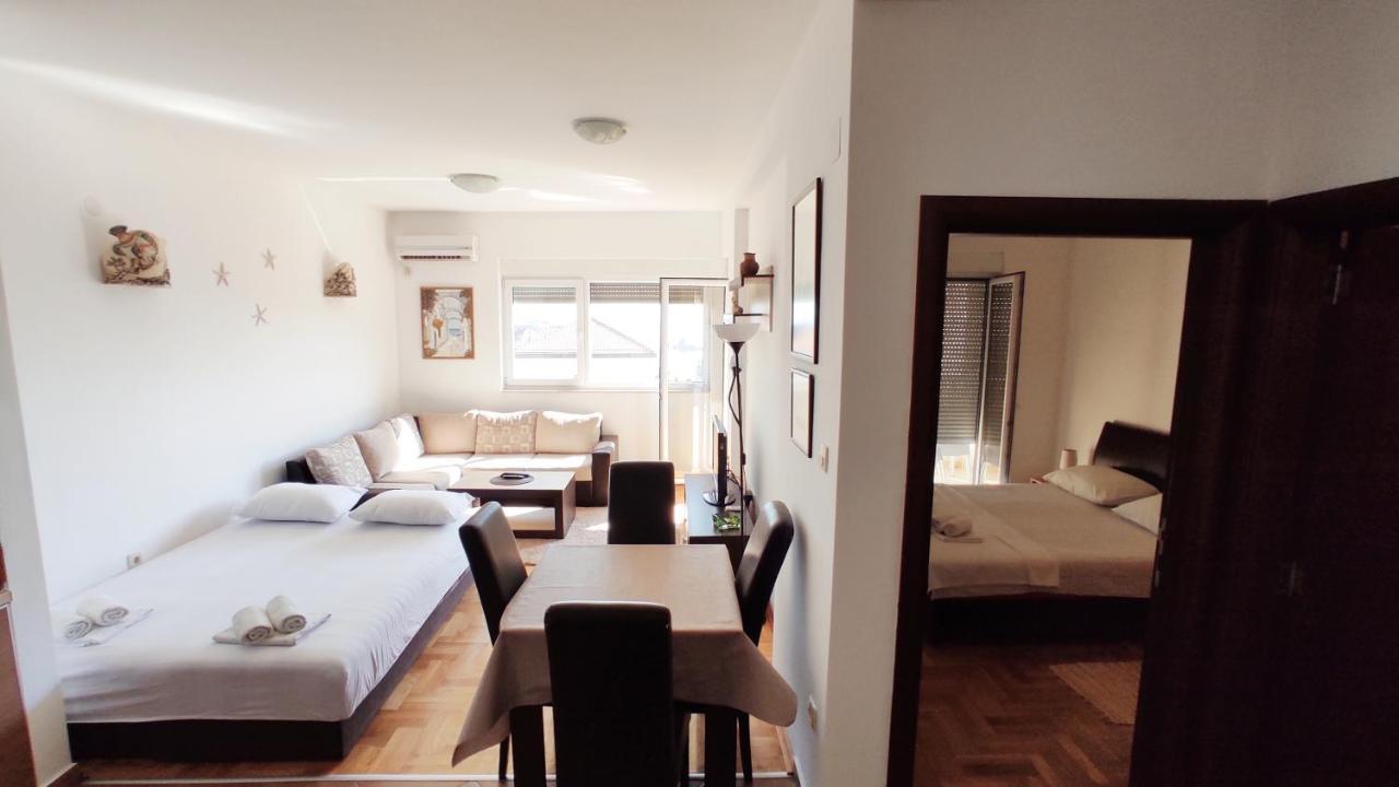 Rakocevic Apartments Petrovac Ngoại thất bức ảnh