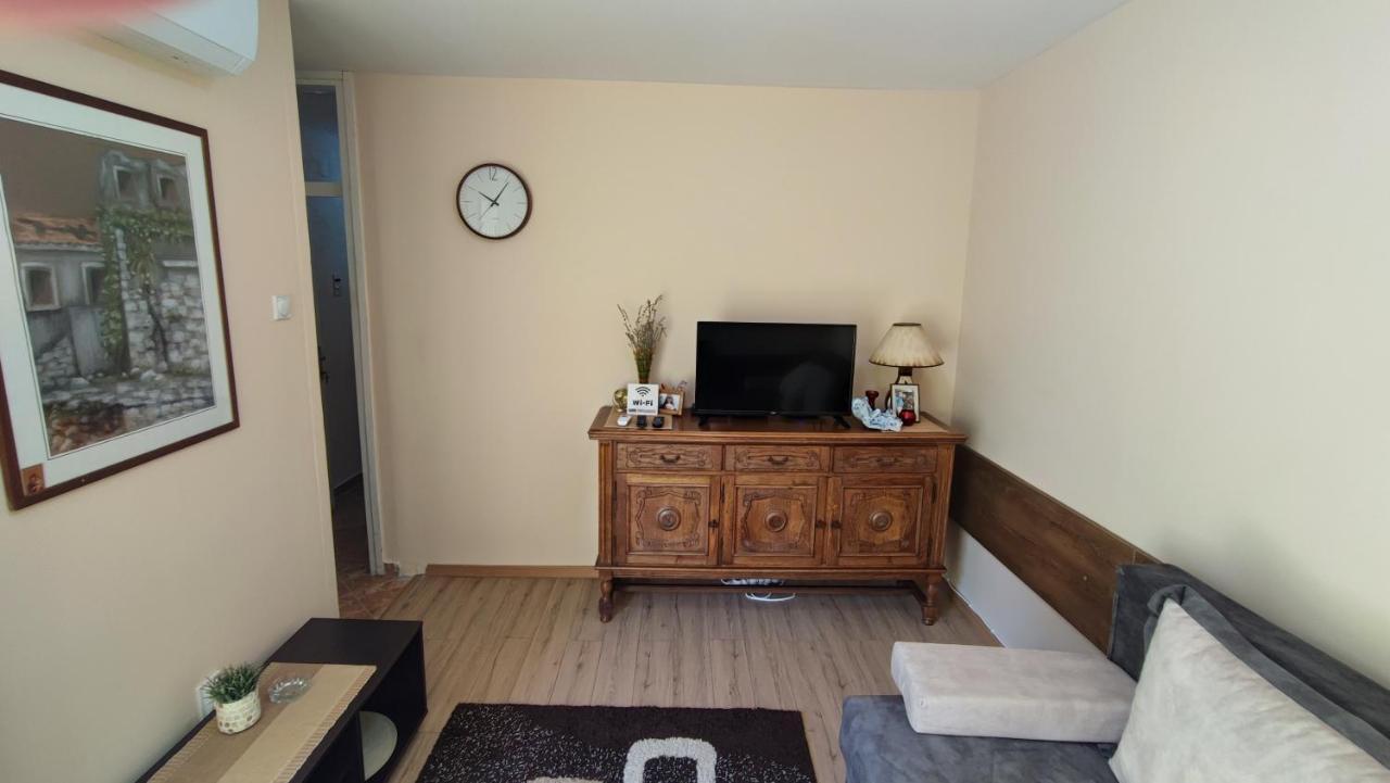 Rakocevic Apartments Petrovac Ngoại thất bức ảnh