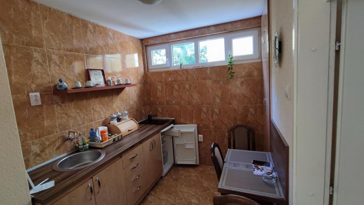 Rakocevic Apartments Petrovac Ngoại thất bức ảnh